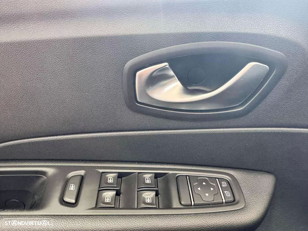 Renault Captur 1.5 dCi Expression - 13