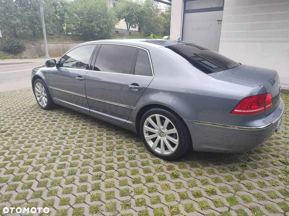 Volkswagen Phaeton - 11