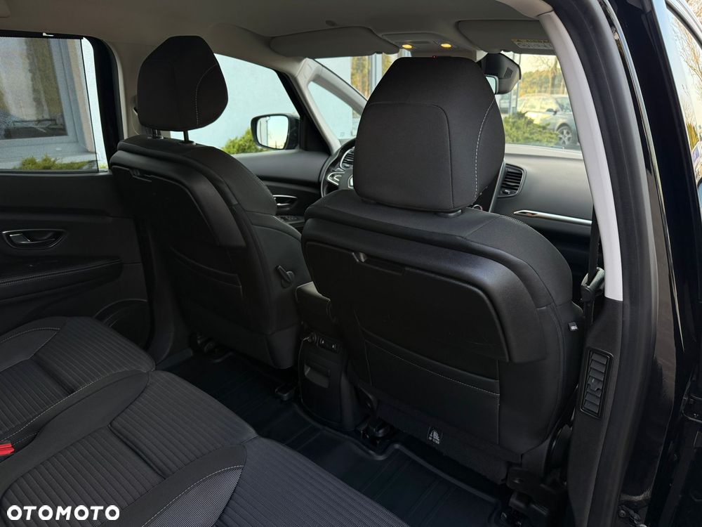 Renault Grand Scenic - 26