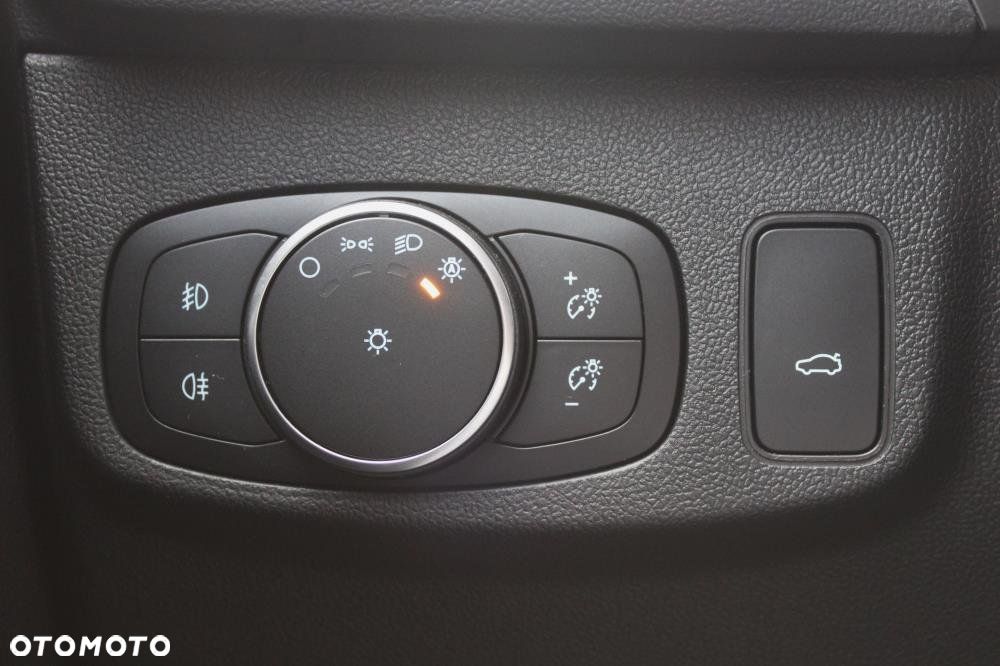 Ford Focus - 33