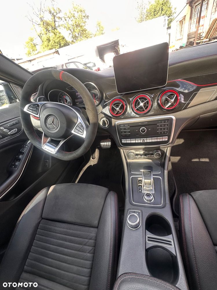 Mercedes-Benz GLA AMG 45 4-Matic - 28