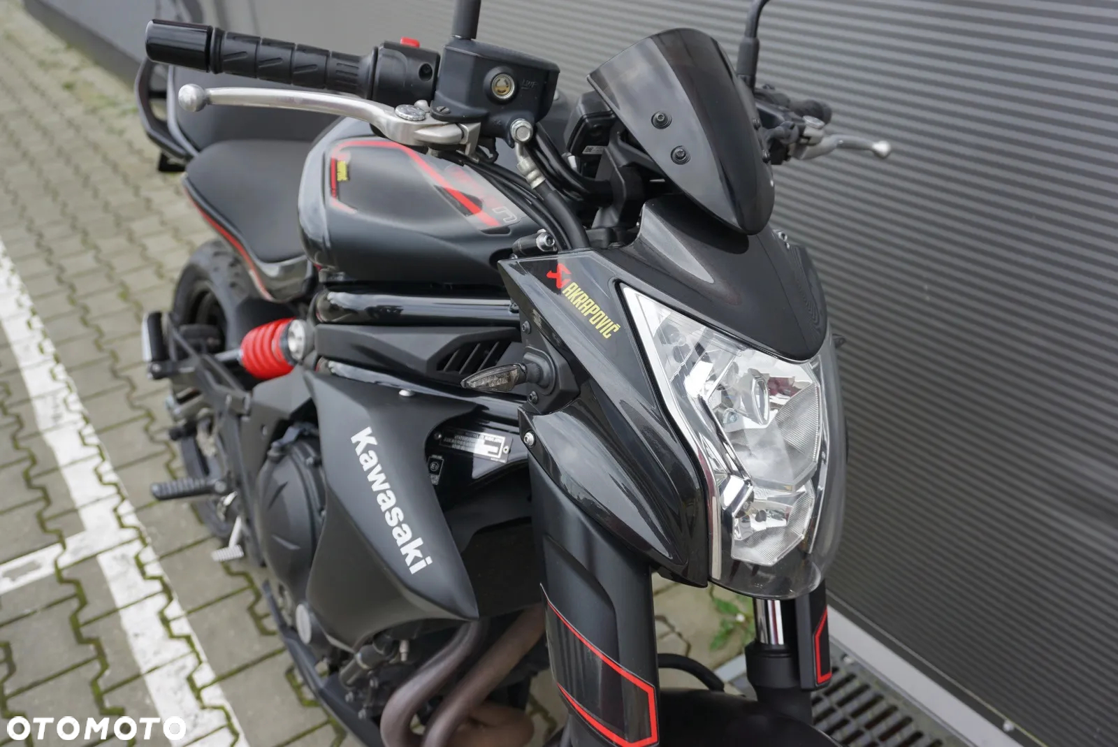 Kawasaki ER - 10