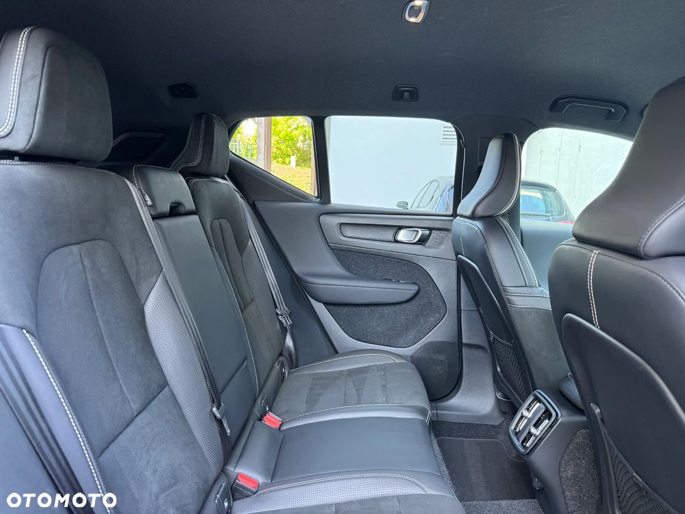 Volvo XC 40 T4 R-Design - 16