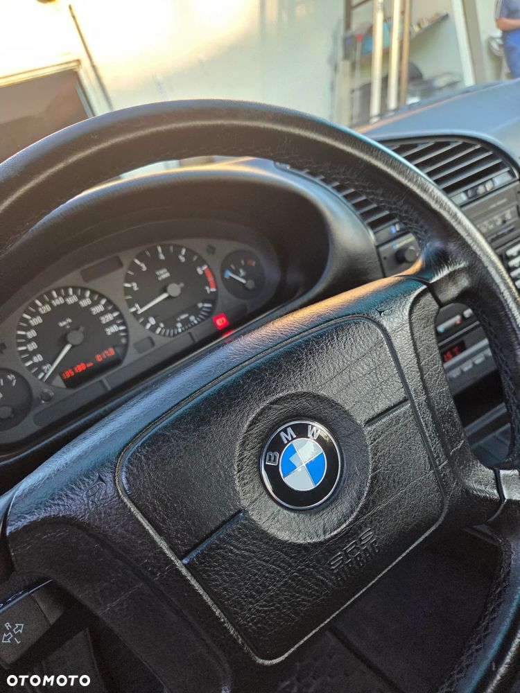 BMW Seria 3 - 10