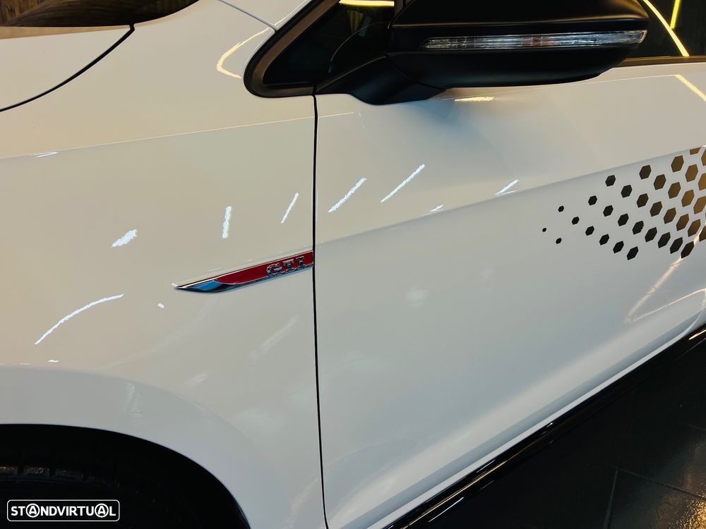VW Golf GTI TCR 2.0 TSI OPF DSG - 28