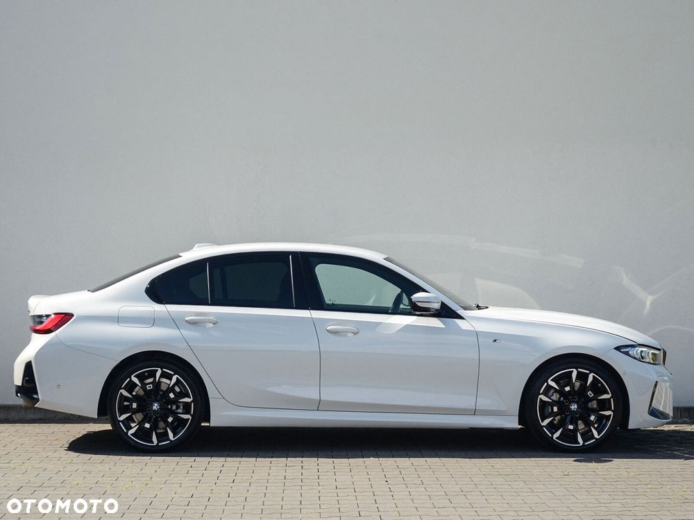 BMW Seria 3 - 12