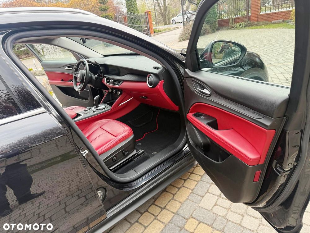 Alfa Romeo Stelvio 2.0 Turbo 16V AT8-Q4 Competizione - 20