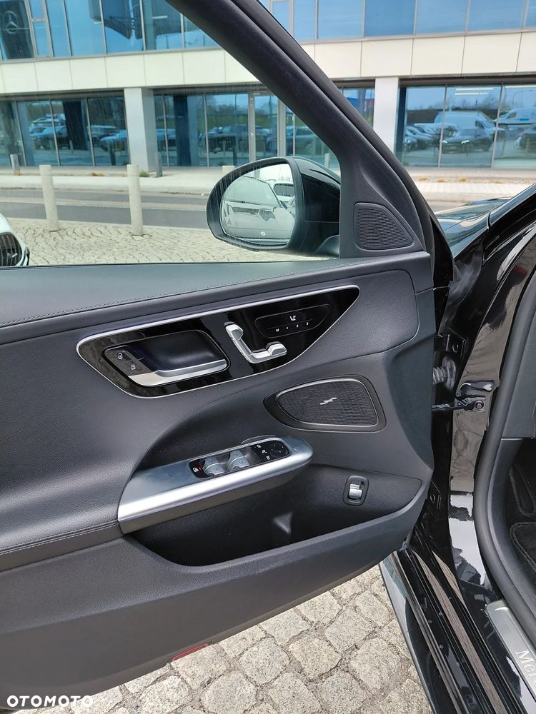 Mercedes-Benz Klasa C 220 d 9G-TRONIC AMG Line - 19