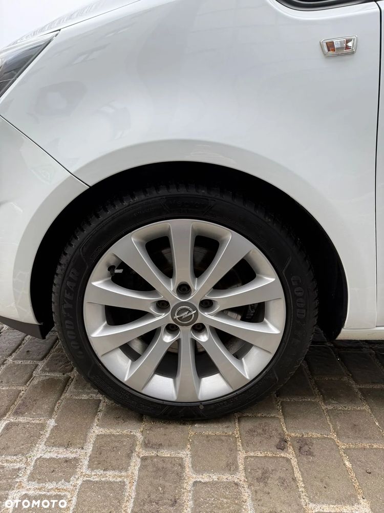 Opel Meriva 1.4 T Cosmo - 11