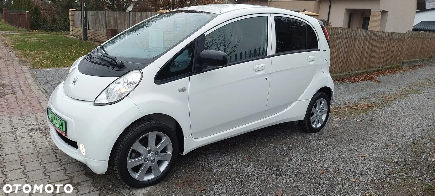 Peugeot iOn - 2