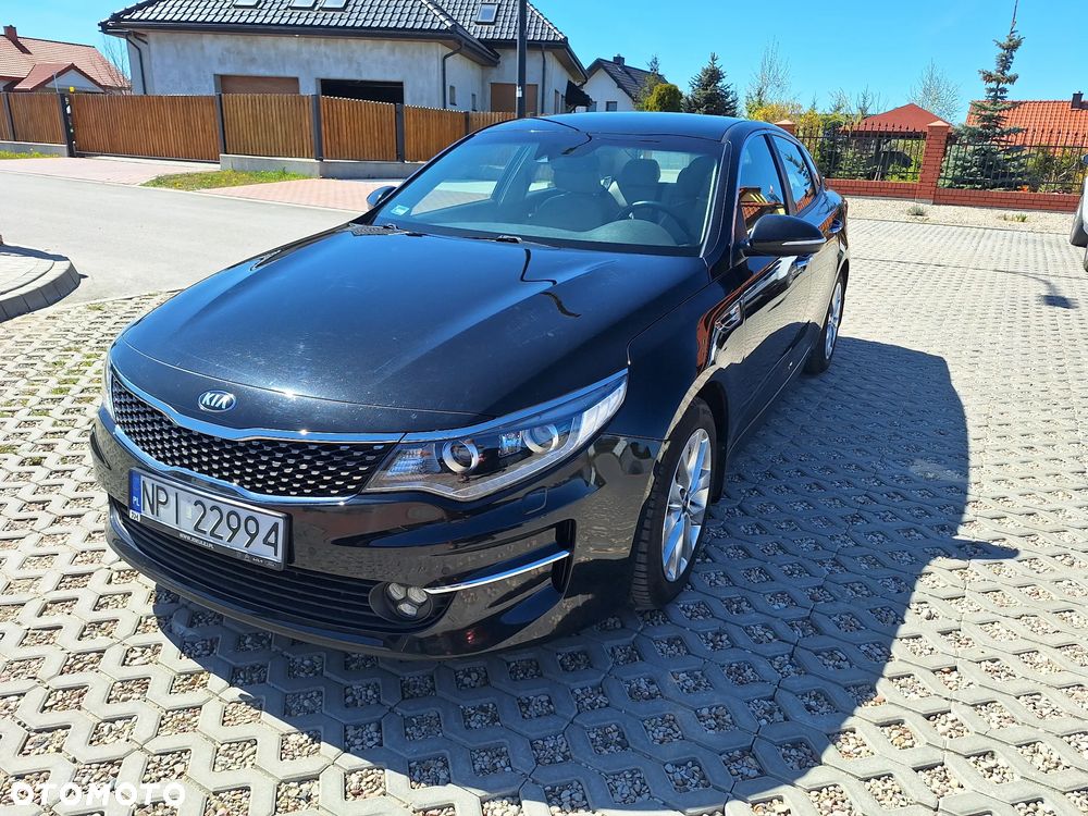 Kia Optima 2.0 L - 3