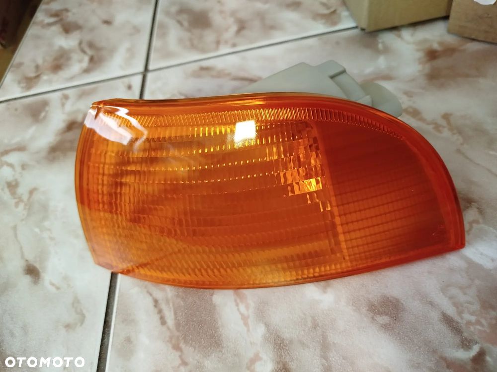 Lampa kierunkowskazu migacz przód lewy  PY21W FIAT PUNTO I 09.93-06.00 - 1