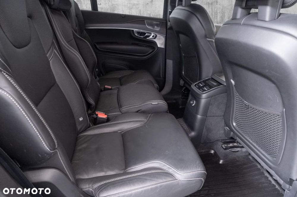 Volvo XC 90 T8 AWD Twin Engine Geartronic RDesign - 32