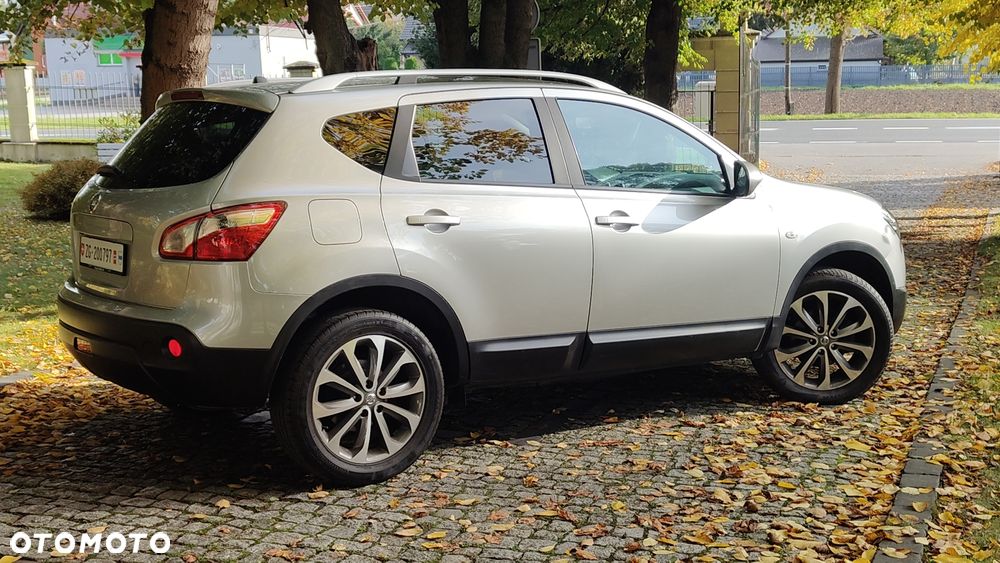 Nissan Qashqai 2.0 visia - 6
