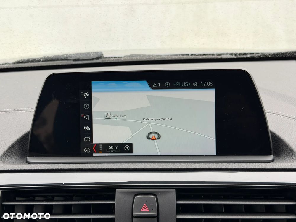 BMW Seria 1 118i - 13