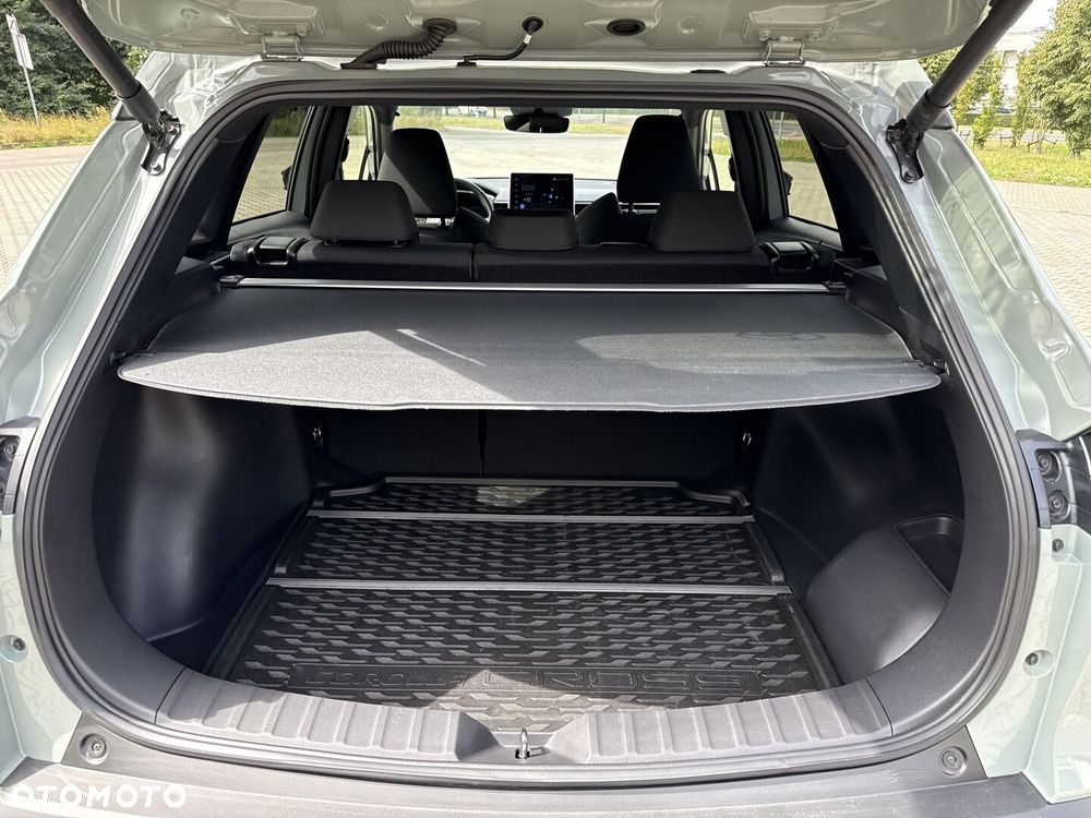 Toyota Corolla Cross - 17