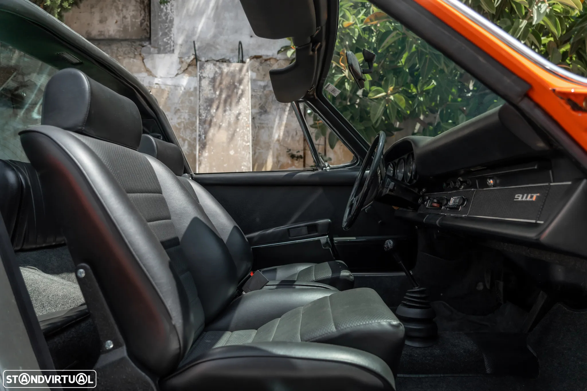 Porsche 911 Série F - 16