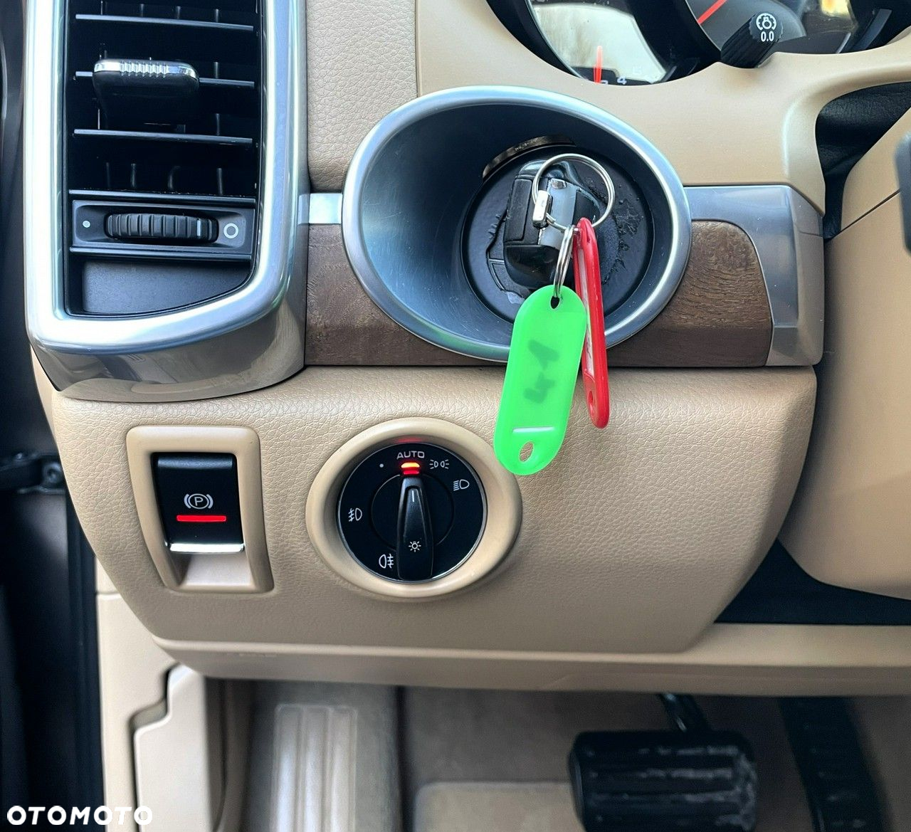 Porsche Cayenne - 14