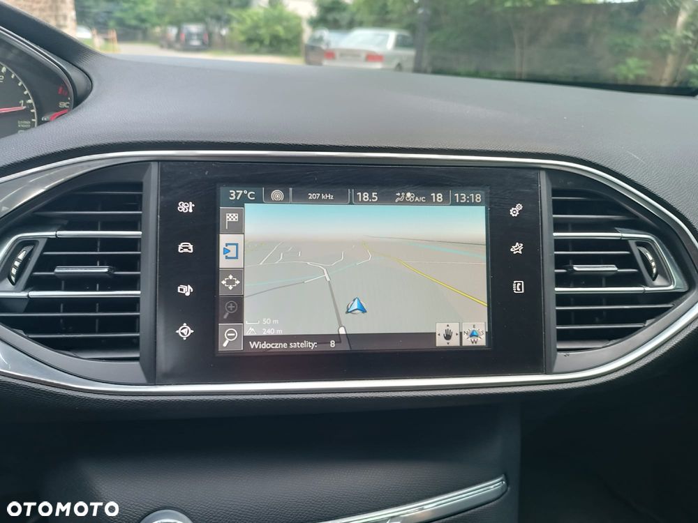 Peugeot 308 BlueHDi FAP 120 Stop & Start Allure - 21