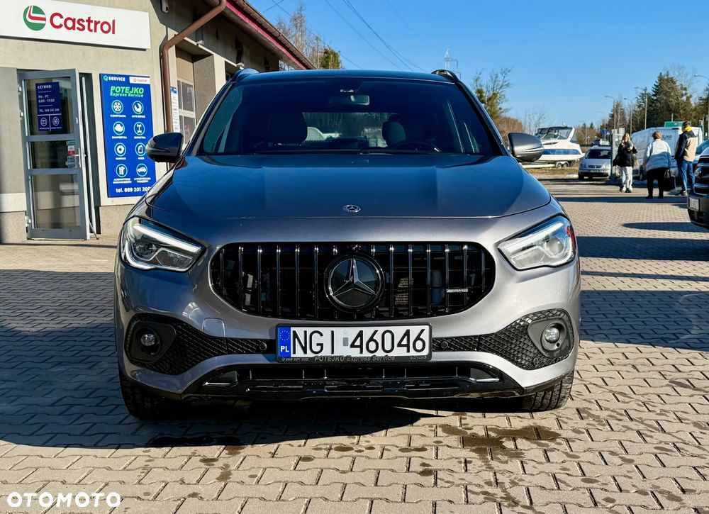 Mercedes-Benz GLA 250 4-Matic AMG Line - 10
