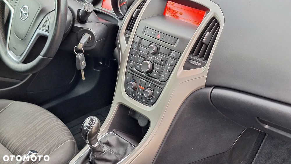 Opel Astra 1.4 Turbo - 19