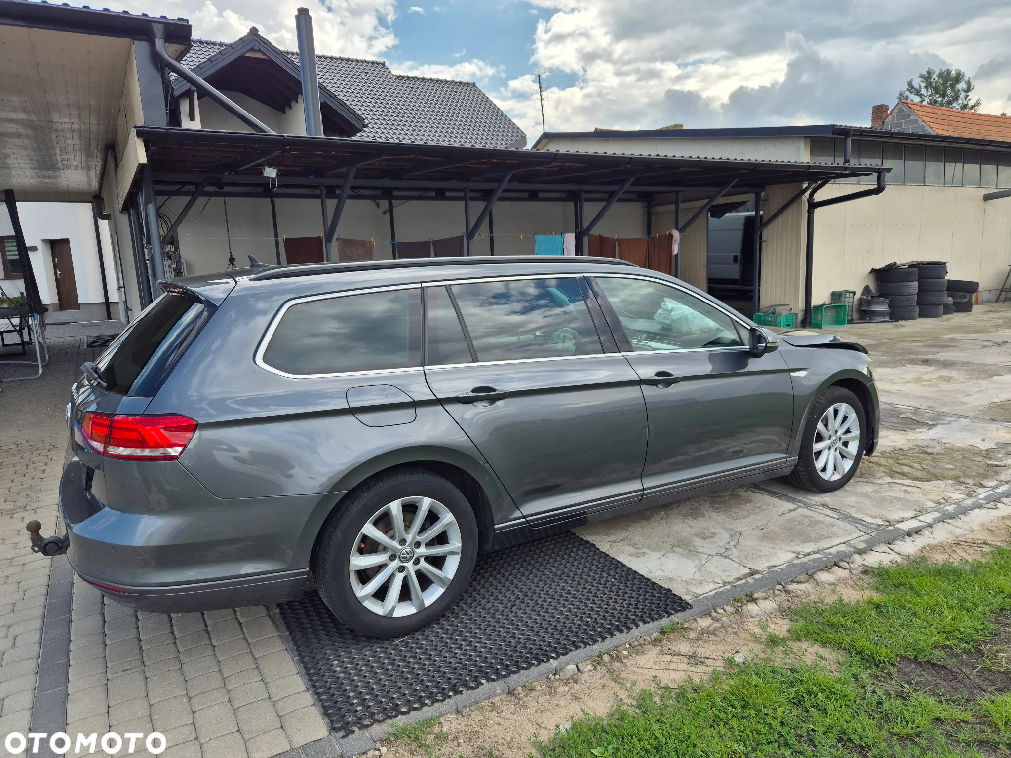 Volkswagen Passat - 16