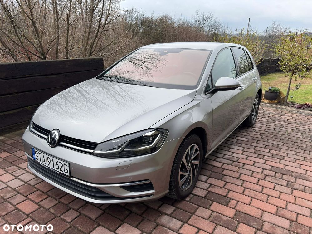 Volkswagen Golf - 2