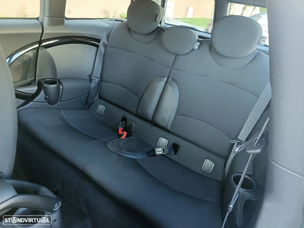 MINI Clubman John Cooper Works - 13