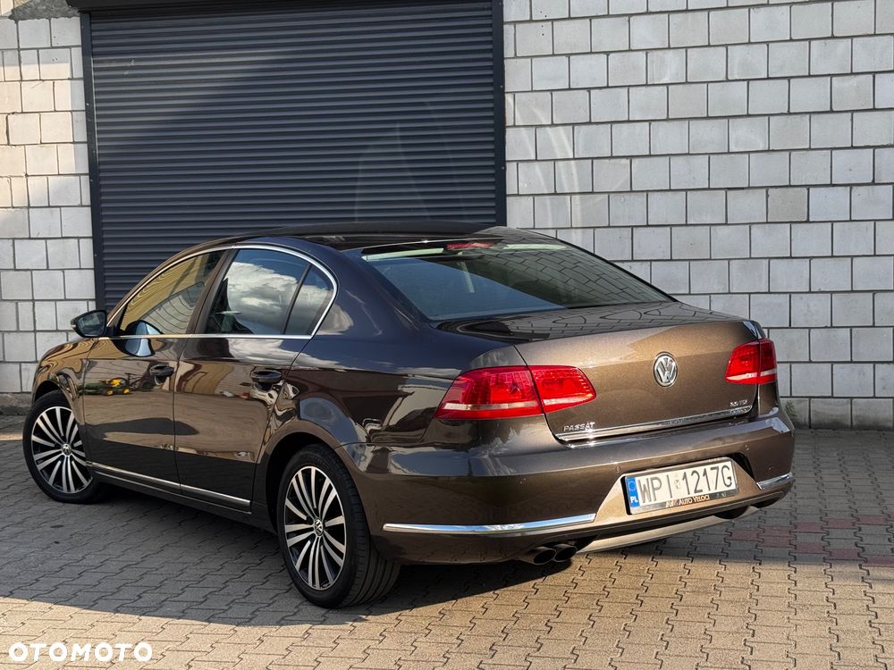Volkswagen Passat 2.0 TDI Comfortline DSG - 16