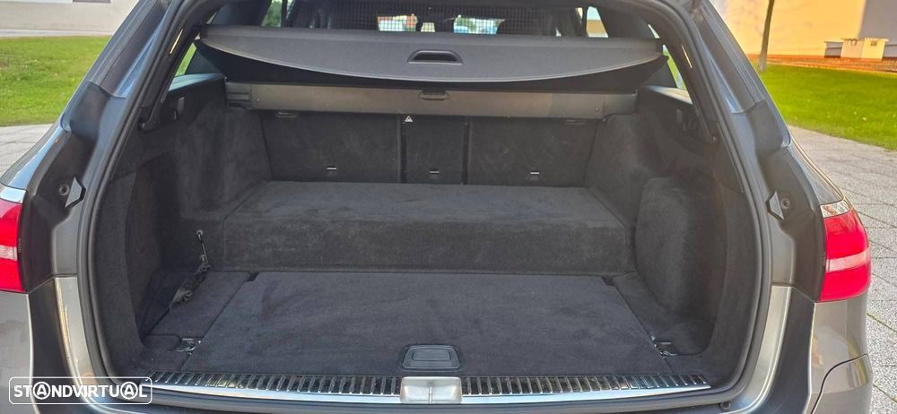 Mercedes-Benz E 300 de 9G-TRONIC AMG Line - 14