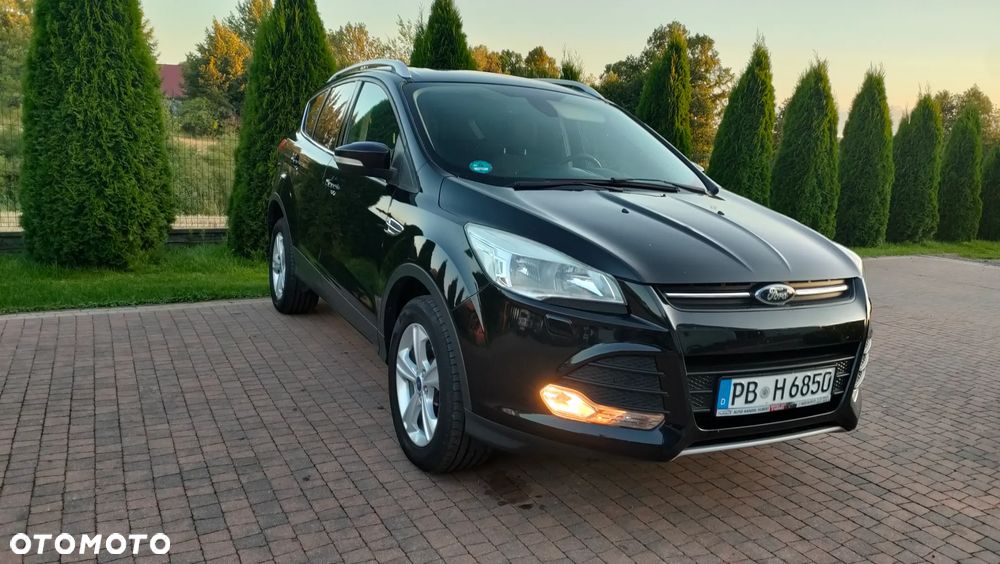 Ford Kuga 1.6 EcoBoost 2x4 Individual - 3