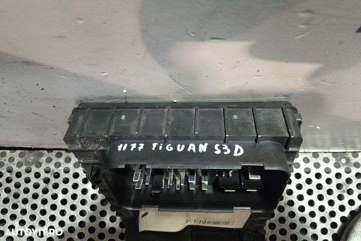 Panou sigurante motor 1K0937125D 1K0937125D Volkswagen VW Tiguan 1 5N - 2
