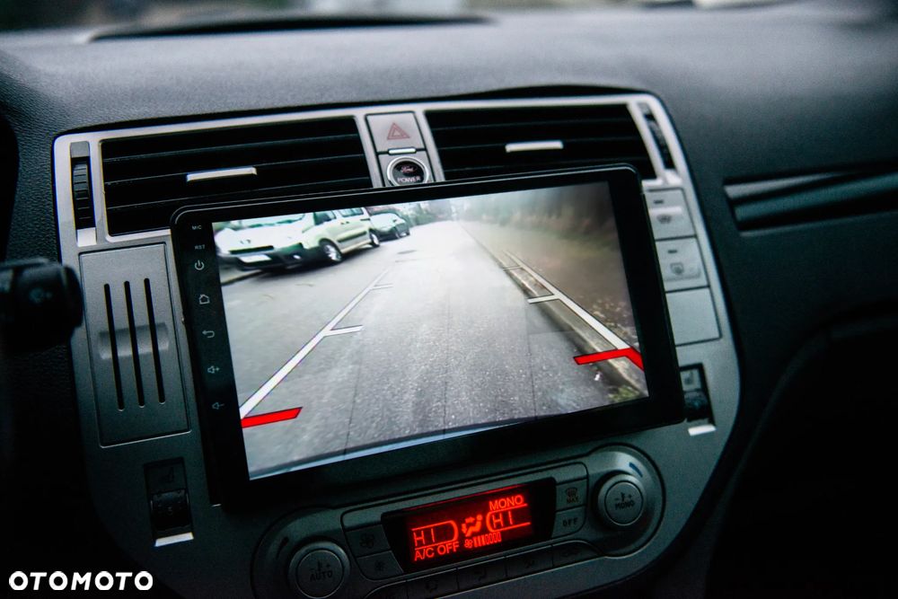 Ford Kuga 2.0 TDCi 4x4 Titanium - 35