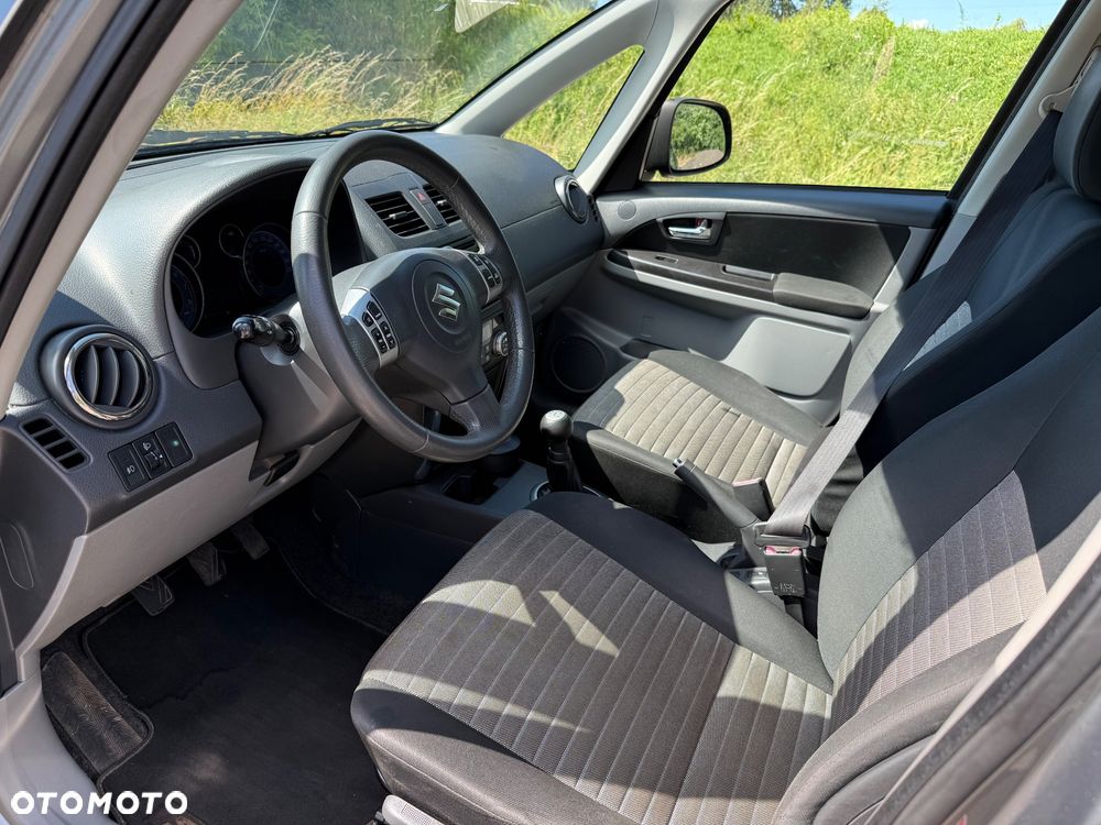 Suzuki SX4 1.6 VVT 4x2 Comfort - 10