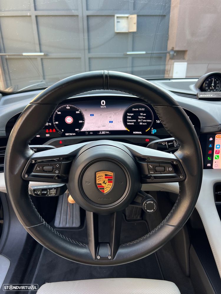 Porsche Taycan 4S - 7