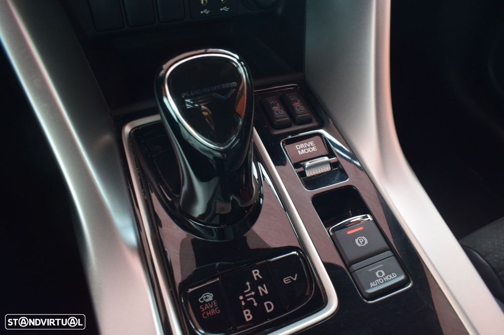 Mitsubishi Eclipse Cross - 13