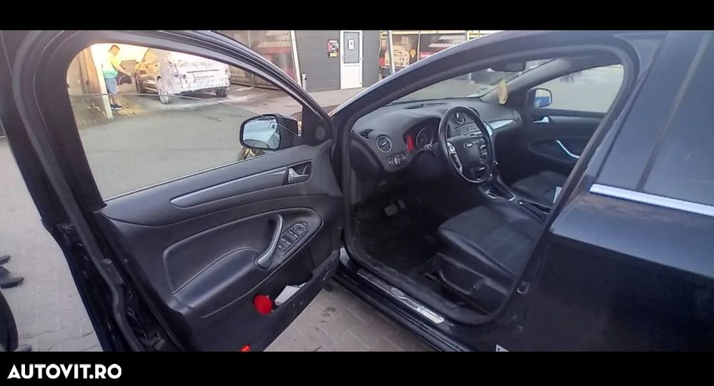 Ford Mondeo - 7