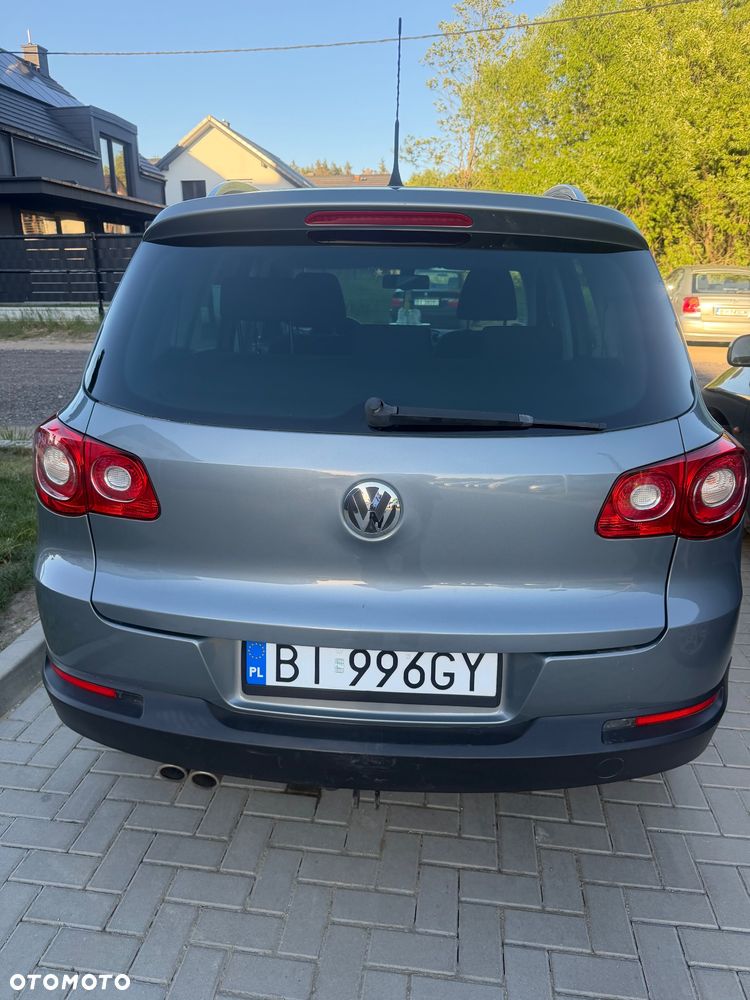 Volkswagen Tiguan - 2
