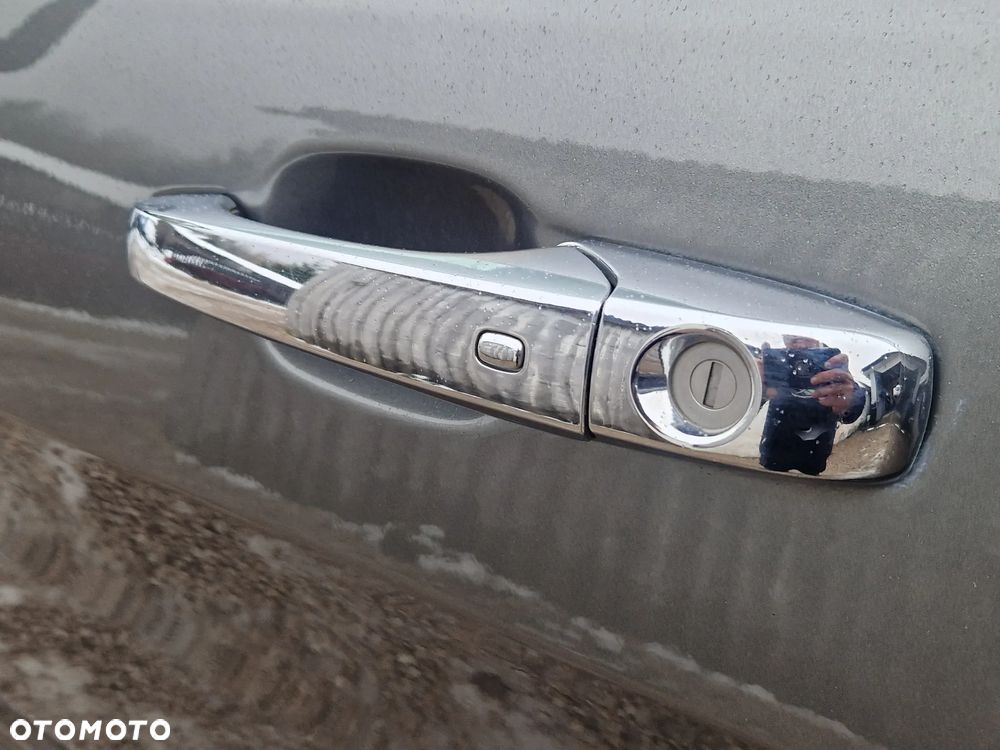 Jeep Grand Cherokee - 12