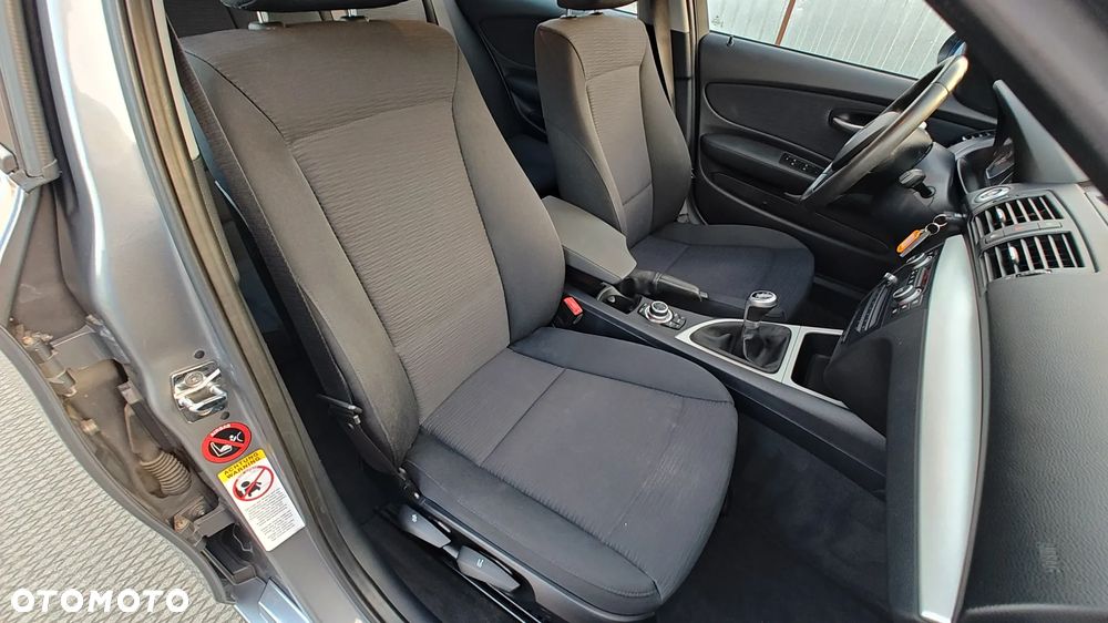 BMW Seria 1 - 18
