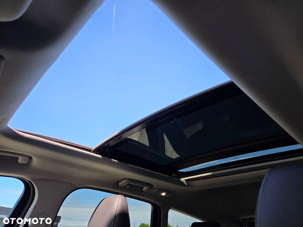 Ford Kuga 2.0 TDCi 2x4 Black & Silver - 32