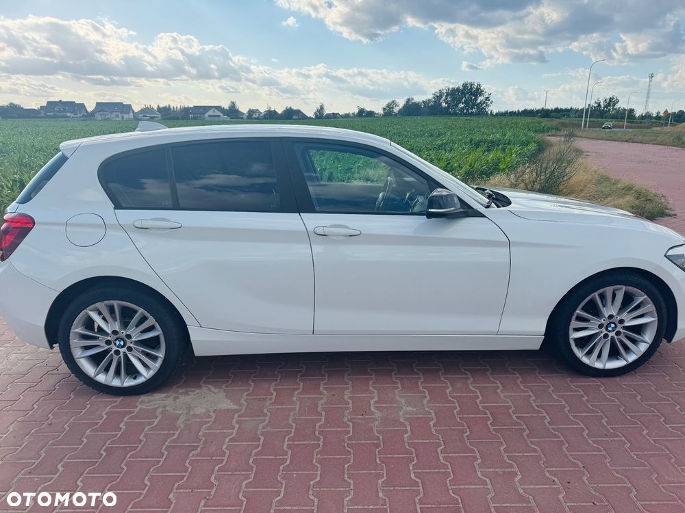 BMW Seria 1 116i - 11