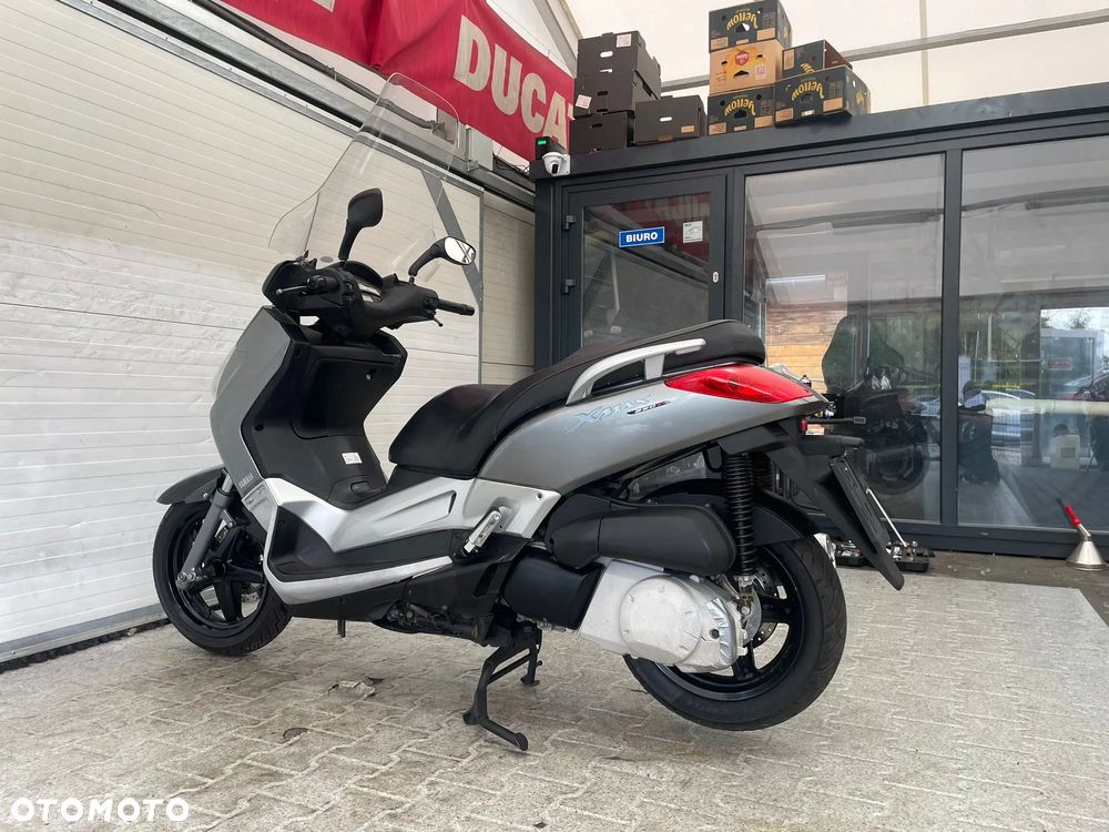 Yamaha X-max - 14