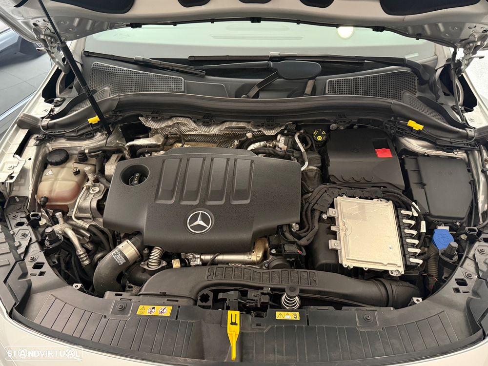 Mercedes-Benz GLA 180 d AMG Line - 16