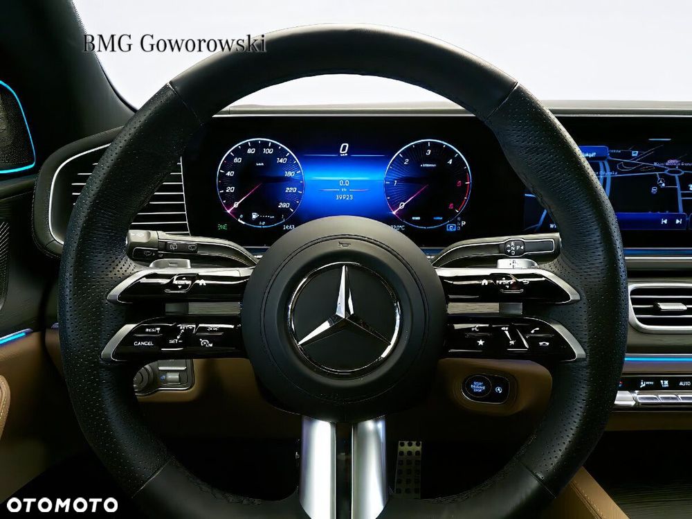 Mercedes-Benz GLS - 25