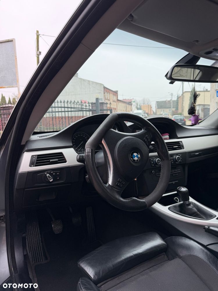 BMW Seria 3 320d - 10