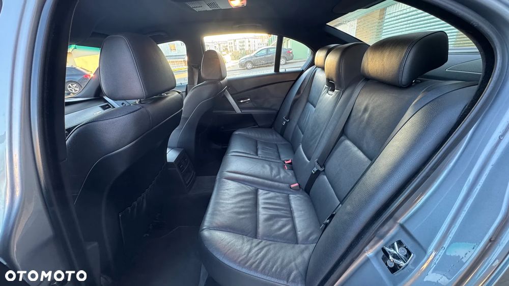 BMW Seria 5 530xi - 9