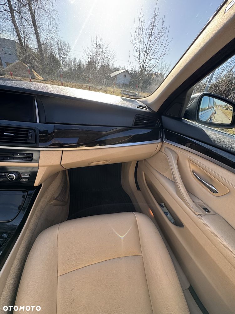BMW Seria 5 530d - 25