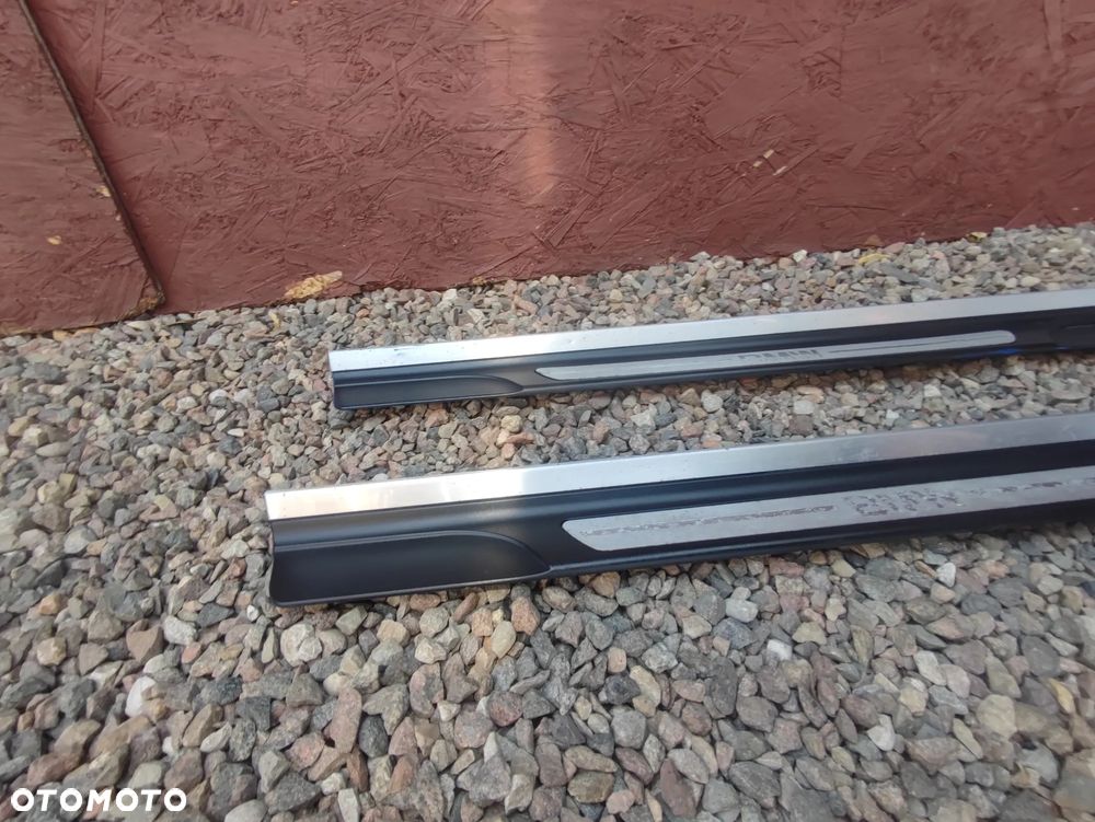 BMW E46 COUPE / CABRIO ORYGINALNE LISTWY OZDOBNE PROGOWE LEWA / PRAWA O NR. 51 47 8 219 213 / 51 47 8 219 214 OEM W WERSJI CHROM - 4