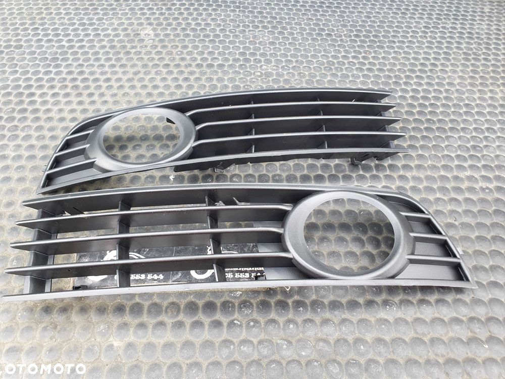 Kratka Halogen Srodkowa Zderzaka Ramka Chrom Maskownica AUDI A4 B6 - 26
